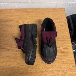 Bass Black and Burgundy Men's Rain Boots